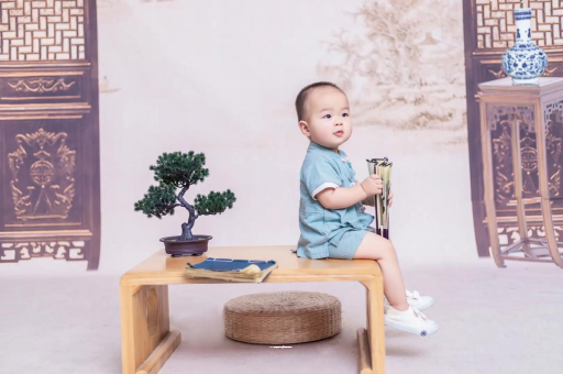 延安宝宝几个月笑出声